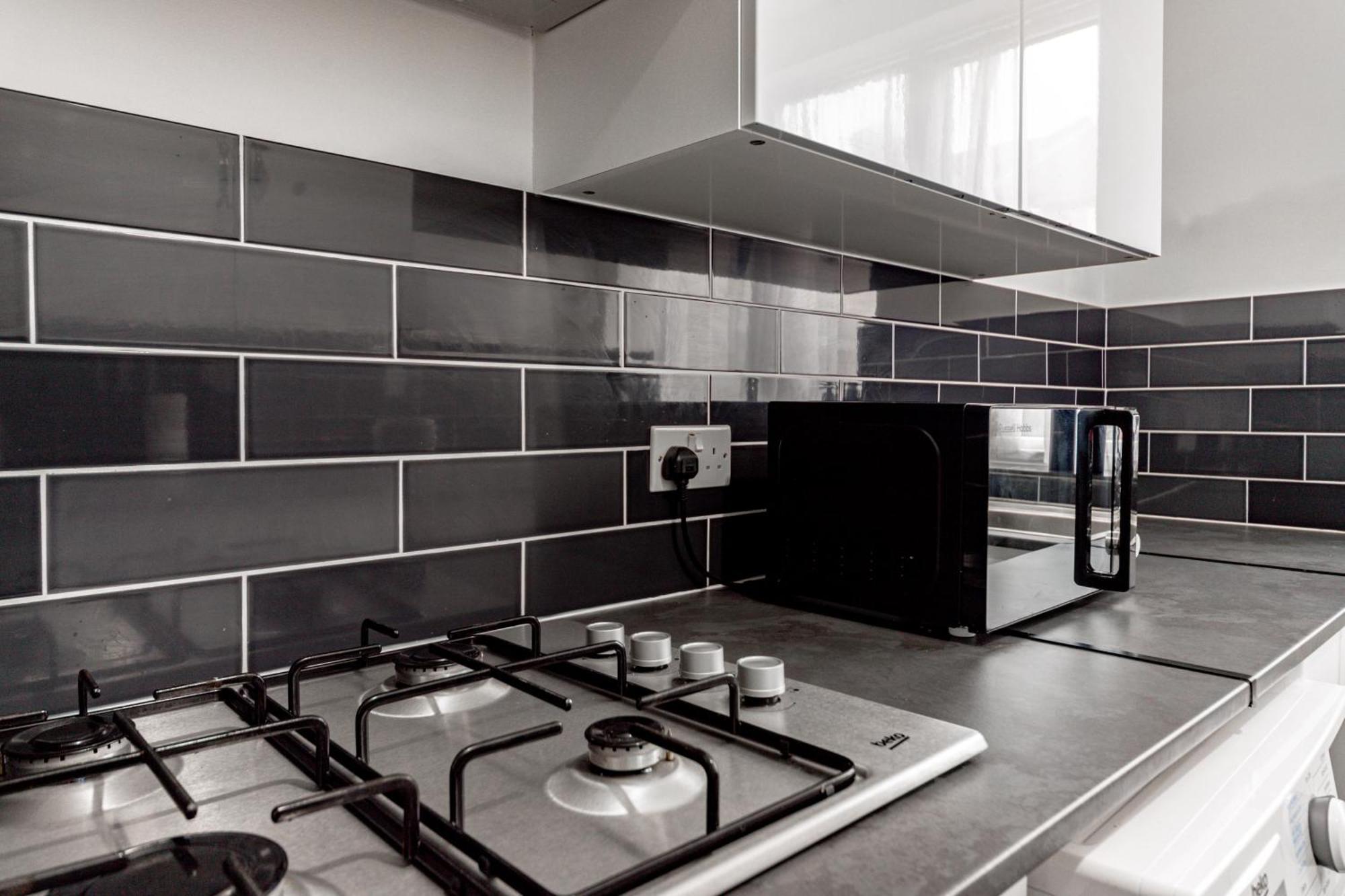 Appartamento Excel Airport King Beds Garden Londra